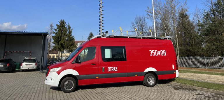 Nowy specjalistyczny wóz strażacki w Skierniewicach